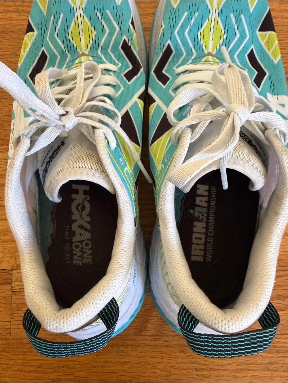 Hoka One One Kona Carbon X All Gender Running Shoe Sea Blue White EU 42